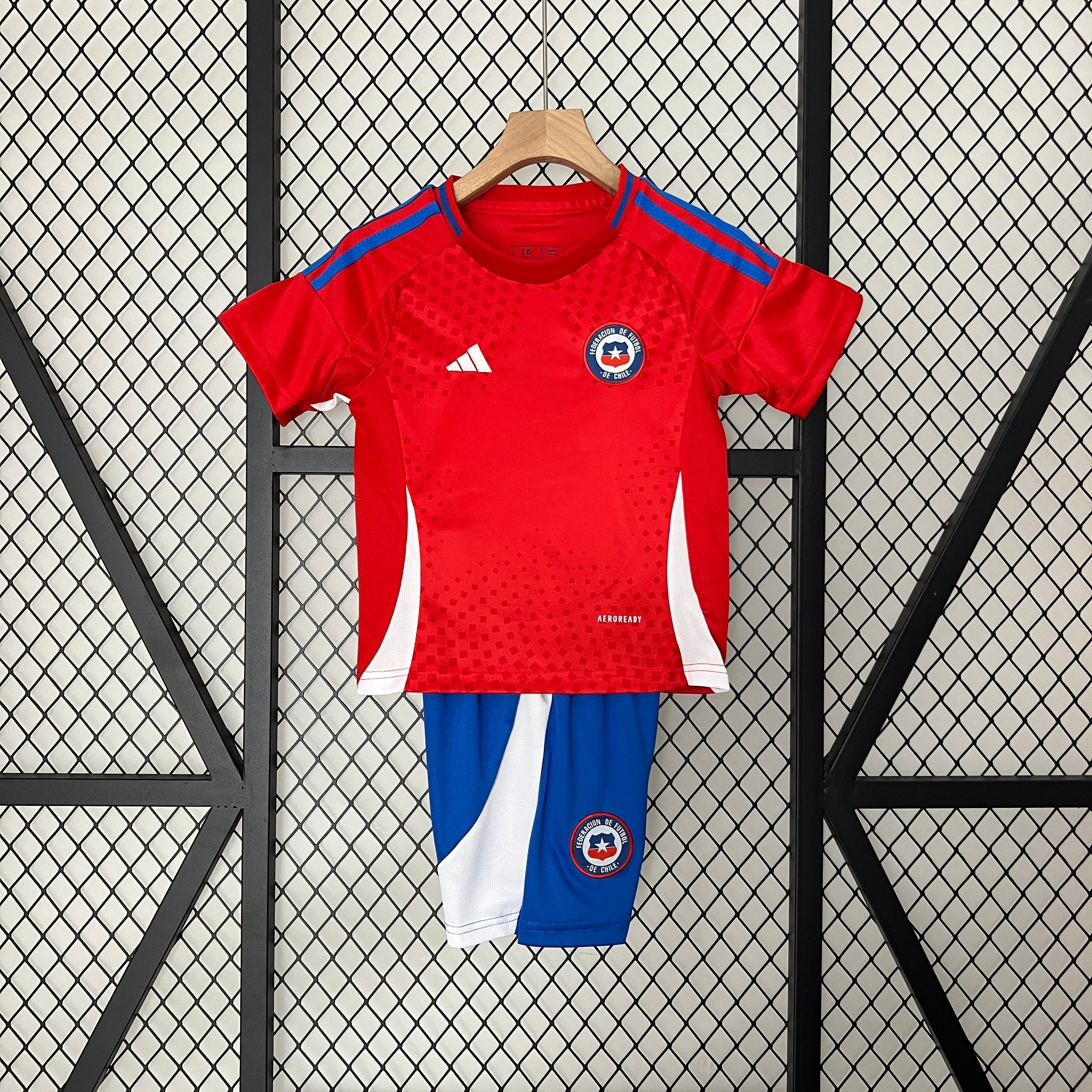 CAMISETA CHILE I COPA AMÉRICA 2024 CONJUNTO INFANTIL - Vitrine Futebolística