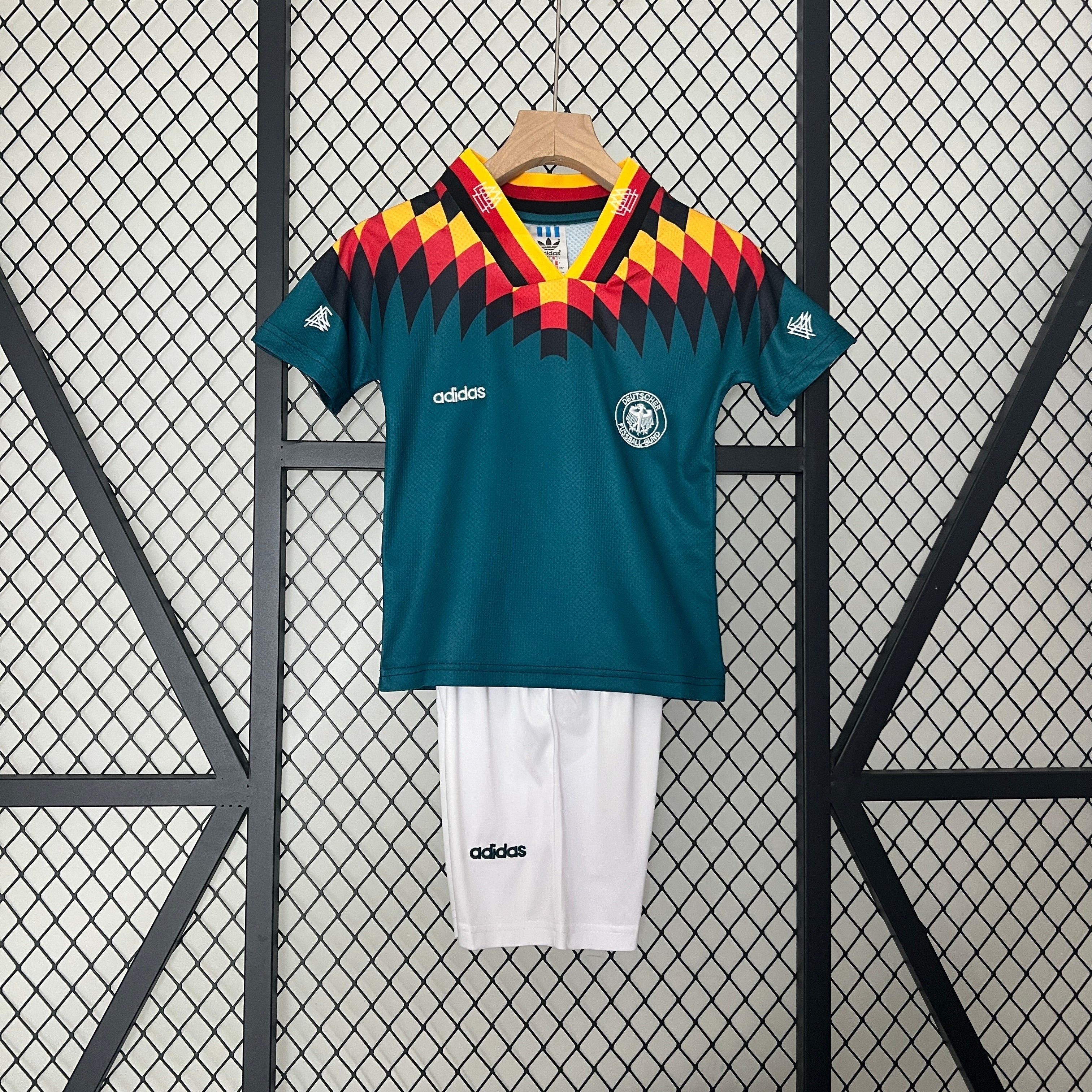 CAMISETA ALEMANIA III 1994 CONJUNTO INFANTIL (RETRO) - Vitrine Futebolística