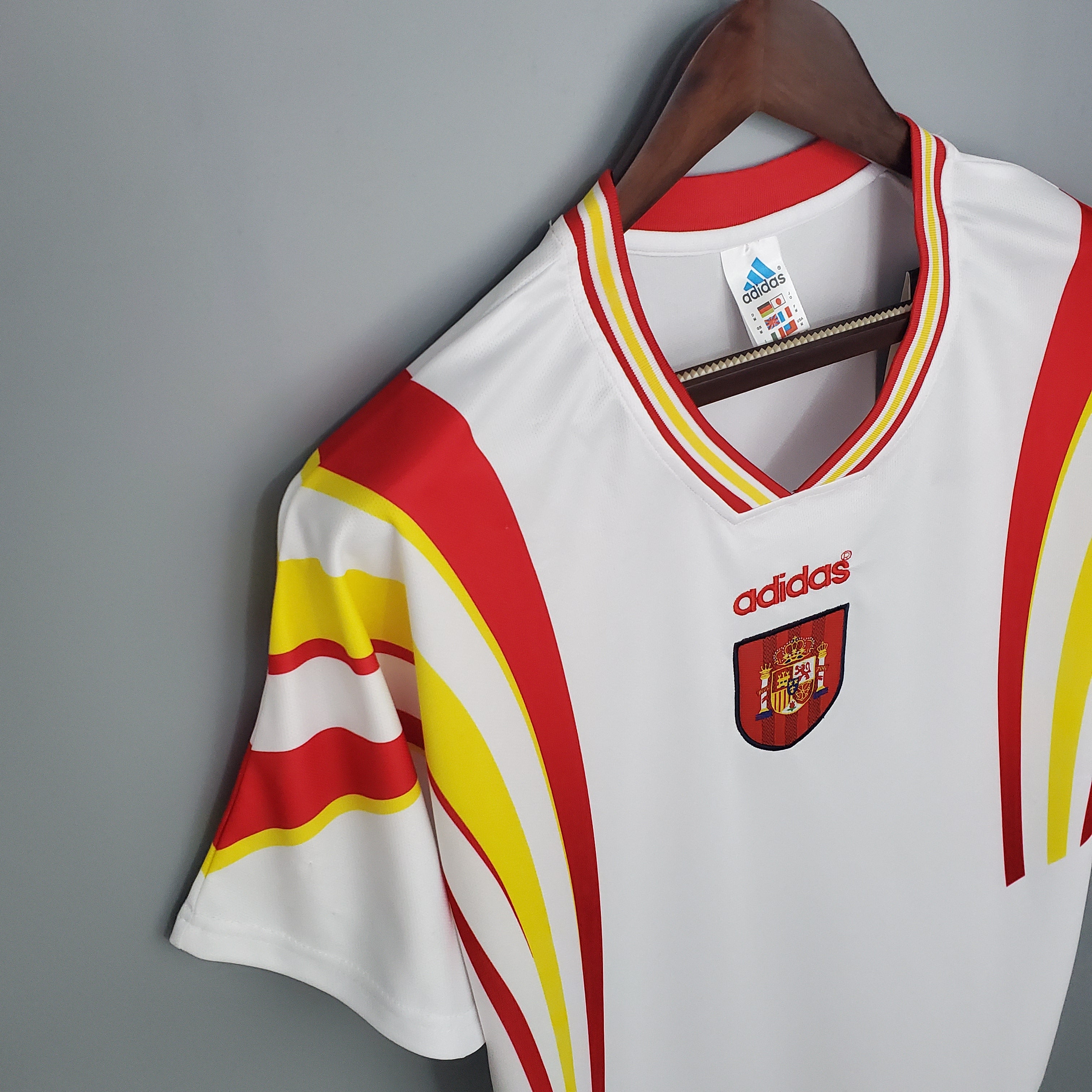 ESPAÑA lI 1996 HOMBRE (RETRO) - Vitrine Futebolística