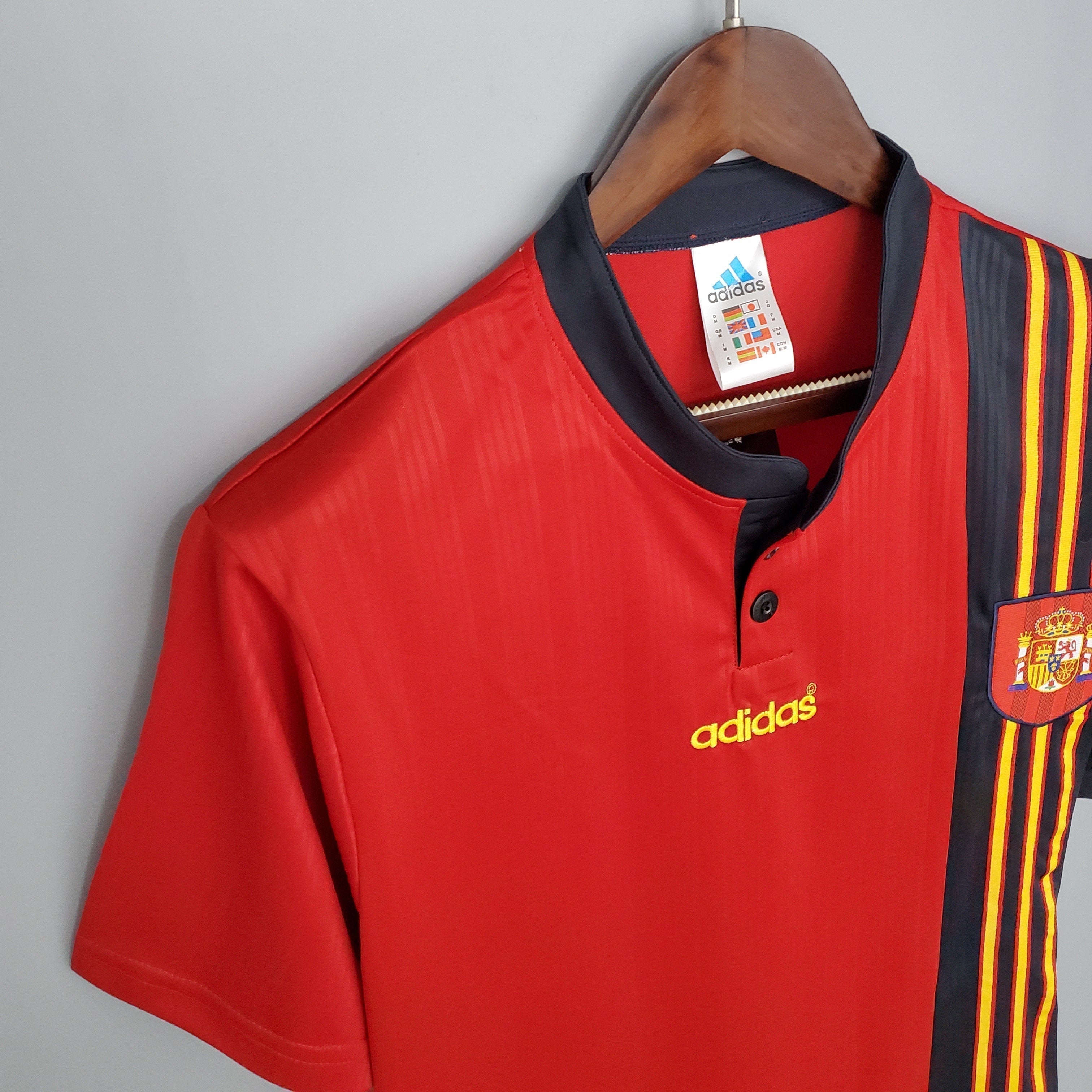 ESPAÑA l 1996 HOMBRE (RETRO) - Vitrine Futebolística