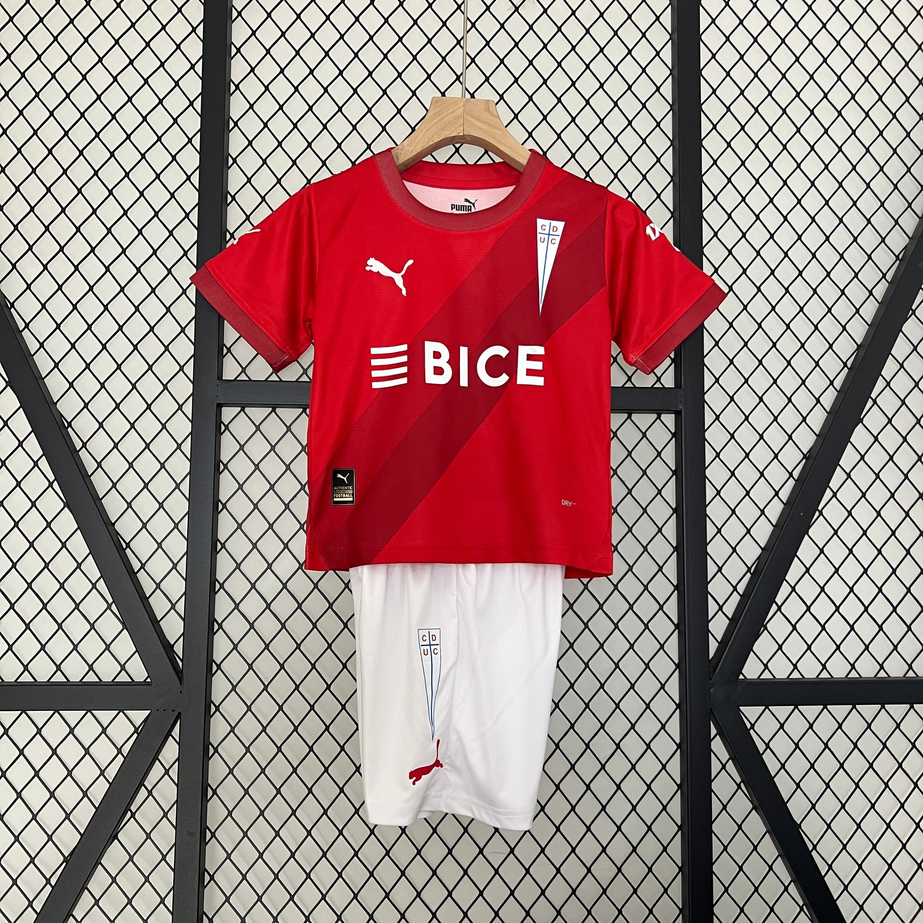 CAMISETA UNIVERSIDAD CATÓLICA III 24/25 CONJUNTO INFANTIL - Vitrine Futebolística
